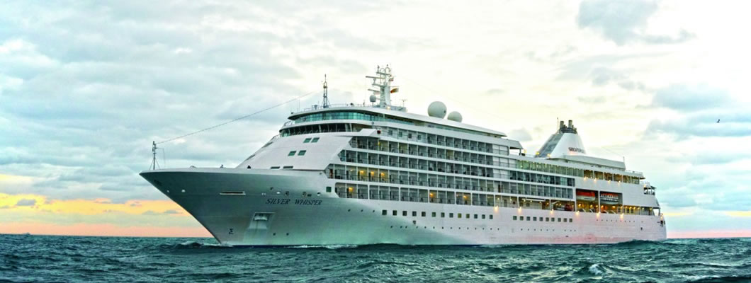Cruise Tahiti & the South Pacific in Luxury